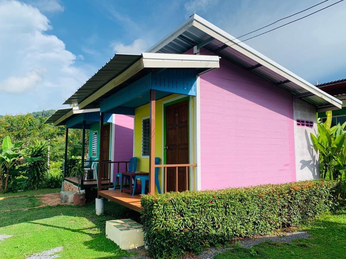 Anyaman Lanta House Hotel Koh Lanta Exterior photo